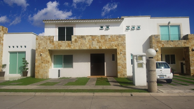 Casa en Renta en Lomas de Angelópolis