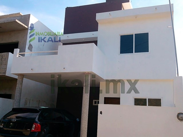 Casa en Renta en Santiago de La Peña