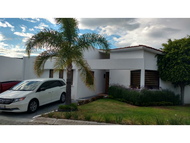 Casa en Venta en Villas del Meson