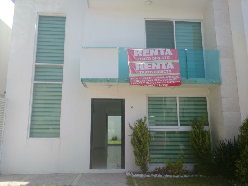 Casa en Renta en Lomas de Angelopolis