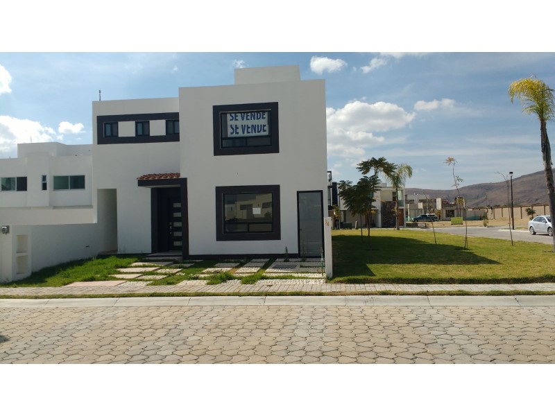 Casa en Venta en Lomas de Angelopolis
