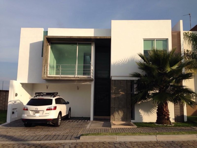 Casa en Renta en Lomas de Angelopolis