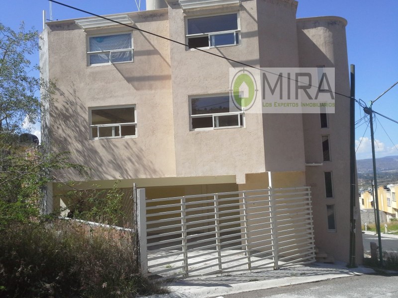 Casa en Venta en Los Laureles Erendira