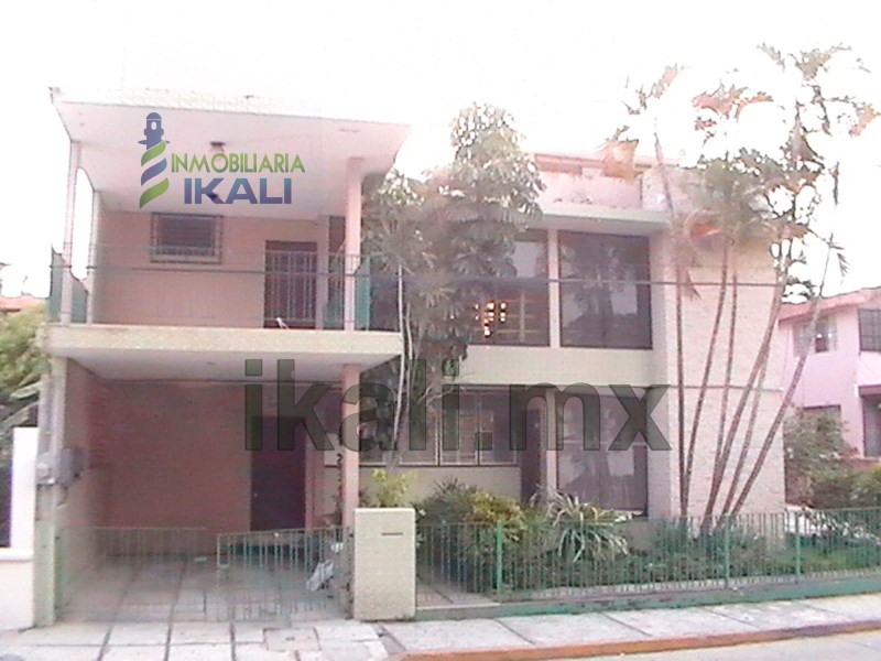 Oficinas/ en Renta en Tuxpan de Rodriguez Cano Centro