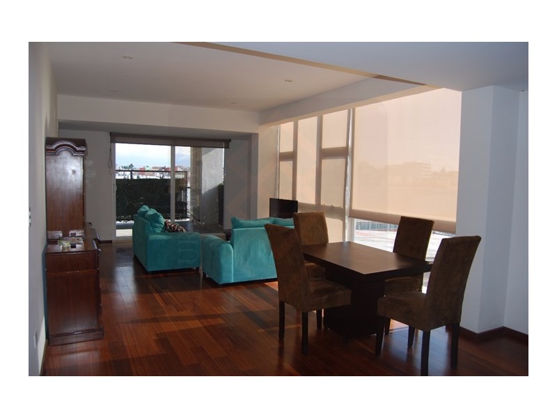 Penthouse en Renta en La Noria