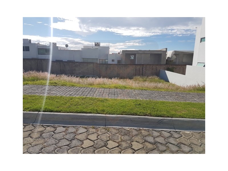 Terreno en Venta en Lomas de Angelopolis