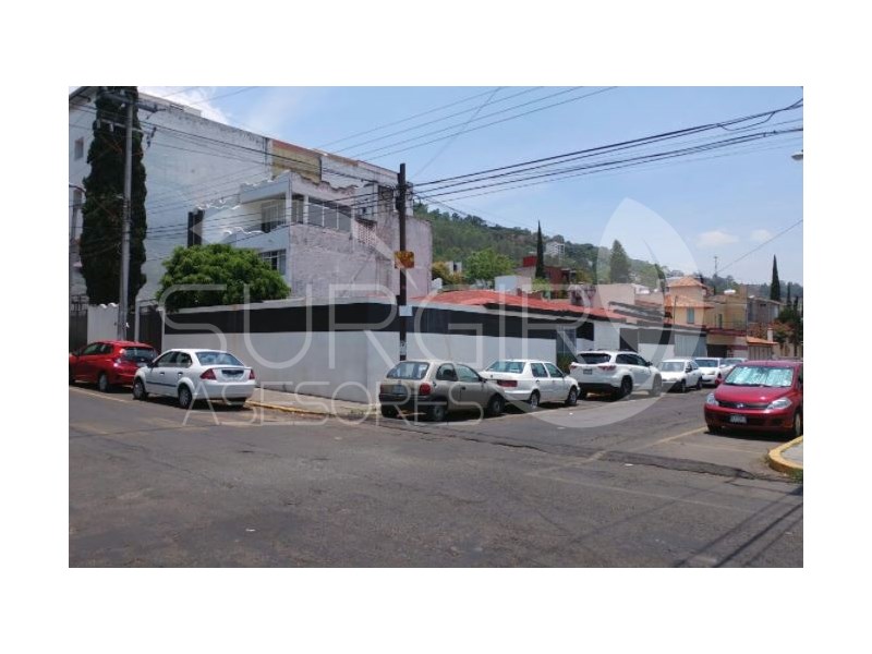 Oficinas/ en Renta en Camelinas