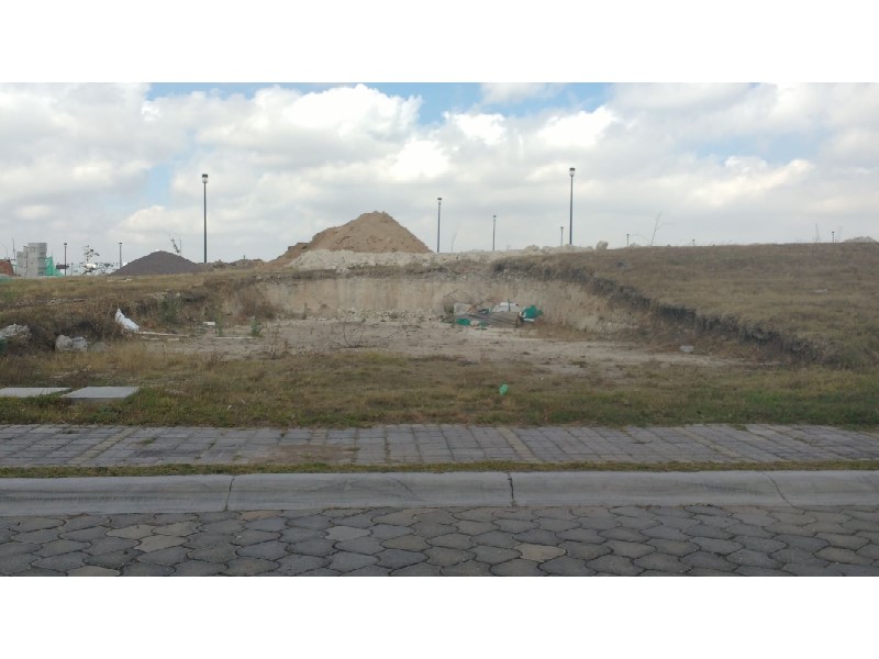 Terreno en Venta en Lomas de Angelopolis