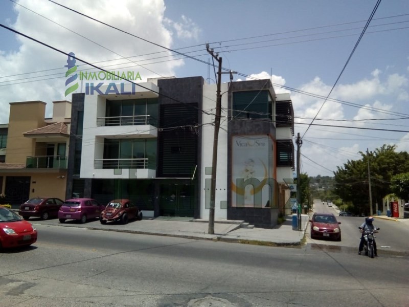 Oficinas/ en Renta en Tepeyac