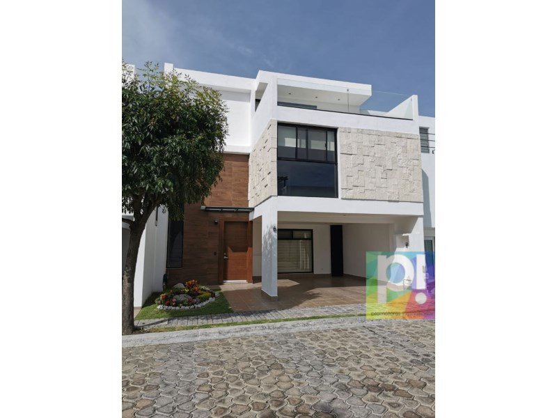 Casa en Renta en Lomas de Angelopolis