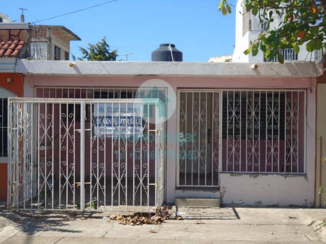 Casa en Venta en INFONAVIT Playas