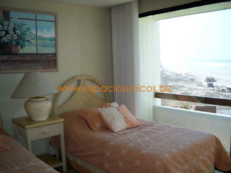 Condominio en Venta en Costera de las Palmas