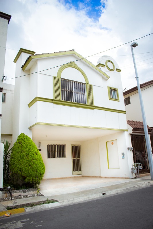 Casa en Venta en Mision Cumbres 2 Sector
