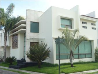Casa en Venta en Jardin Real