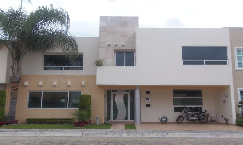 Casa en Venta en Recta a Cholula
