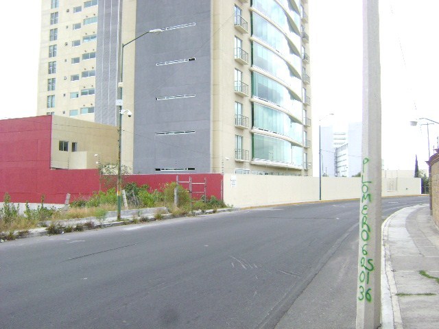 Terreno en Venta en Blvd. Atlixcayotl
