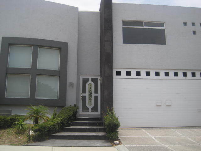 Casa en Renta en Bosques de Angelopolis