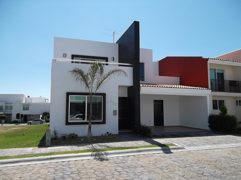 Casa en Renta en Lomas de Angelopolis I