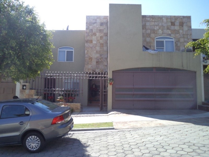 Casa en Venta en Bosques de Angelopolis