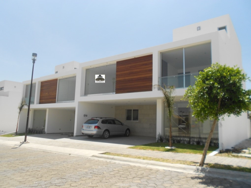 Casa en Venta en Lomas de Angelopolis II