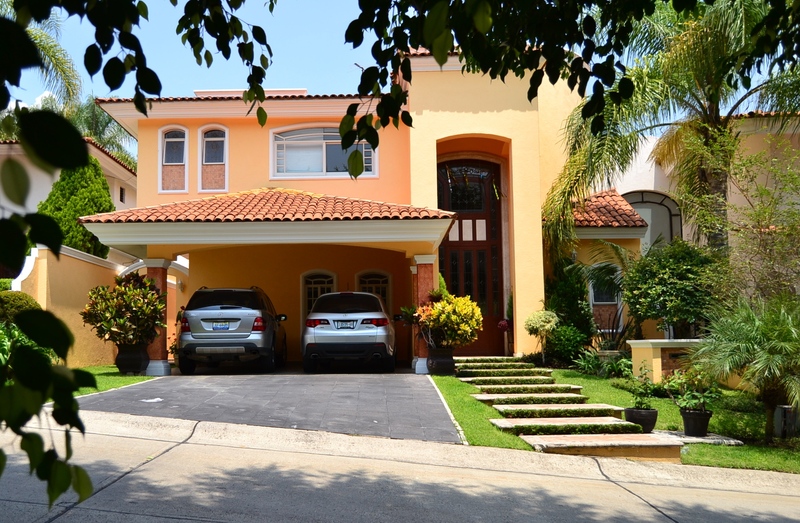 Casa en Venta en Puerta de Hierro