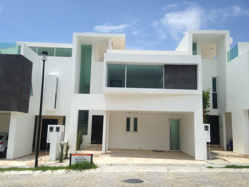Casa en Renta en Lomas de Angelopolis  Zona Azul
