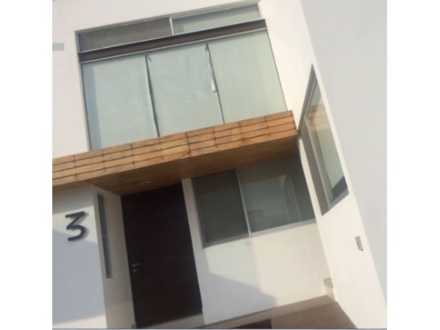 Casa en Renta en Lomas de Angelopolis