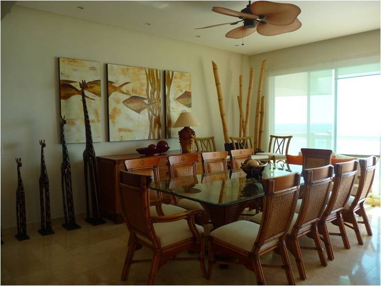 Condominio en temporary rental en Costera de las Palmas